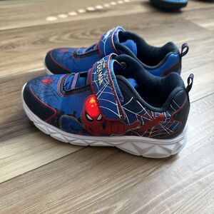 Marvel Spider-Man Light Up Sneakers Toddler Size 11 Red Blue Hook & Loop Shoes
